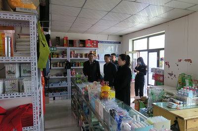 時刻巡查校園周邊食品安全，護(hù)航未成年人健康成長之路